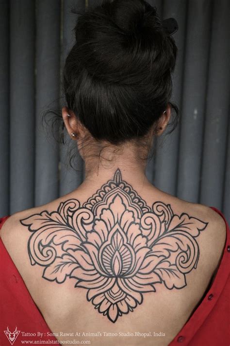 Mandala back tattoo | Tatoeage ideeën, Tatoeage inspiratie, Tatoeage