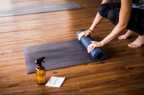 Diy Yoga Mat Cleaner Spray Hgtv