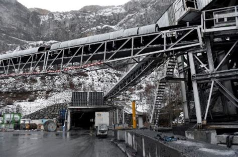 Cinq Engins De Chantier Incendi S Sur Le Site Du Lyon Turin