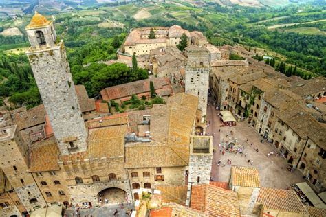 San Gimignano Tuscany - Travel guide to San Gimignano town near Siena