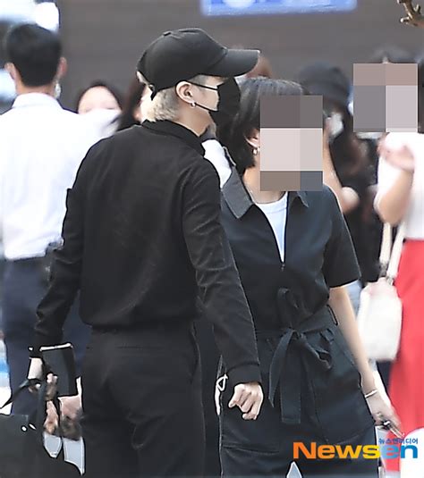 태민 Superm ‘출근길 마스크 써도 잘생겼어 포토엔hd 손에 잡히는 뉴스 눈에 보이는 뉴스 뉴스엔