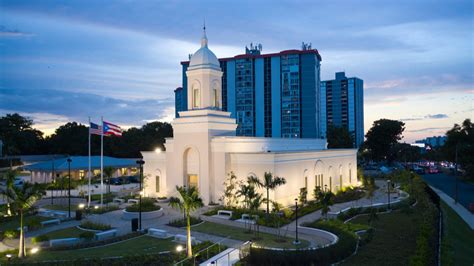 Un Vistazo Al Interior Del Templo De San Juan Puerto Rico