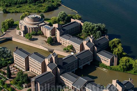 Hollandluchtfoto Maastricht Luchtfoto Hoge En Lage Kanaaldijk