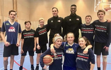 Basketstjärnor gästade Kungsbacka Norra Halland Kungsbackas största