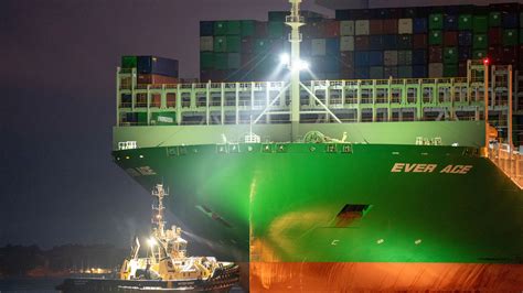 World S Biggest Cargo Ship Ever Ace Docks At Port Of Felixstowe Itv