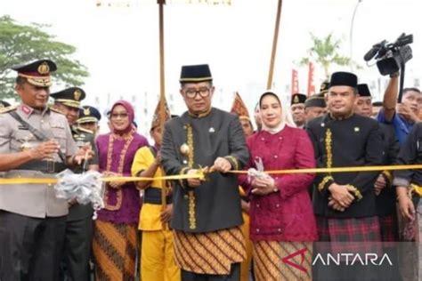 Pemprov Kaltim Gelar Pesta Rakyat Meriahkan Hut Ke 67 Antara News