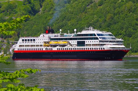 Hurtigruten Bilder Durchsuchen 14 011 Archivfotos Vektorgrafiken Und