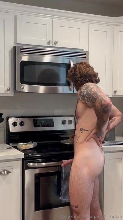 American Hot Guy Cooking Naked For You Thisvid