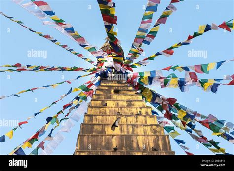 Nepal. Kathmandu. Local Stupa Stock Photo - Alamy