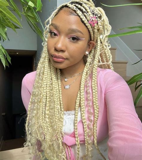 Pin By On Girlas Cute Box Braids Hairstyles Pretty Braided