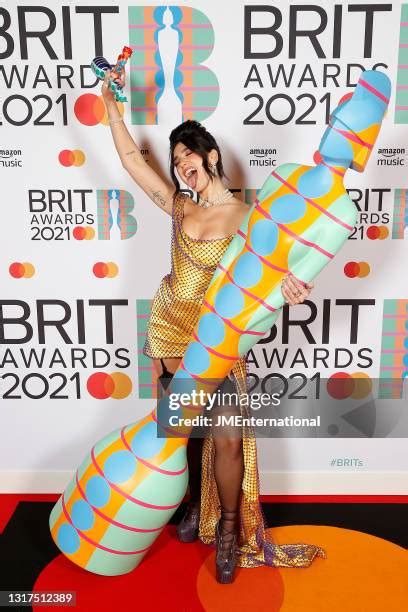 Dua Lipa Brits Photos and Premium High Res Pictures - Getty Images