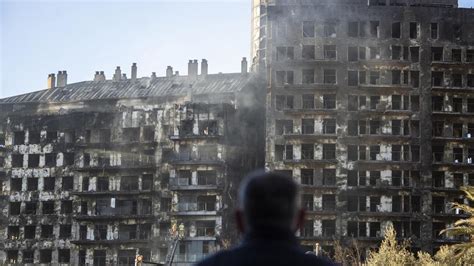 INCENDIO EN VALENCIA Cómo se decide si un edificio afectado por un