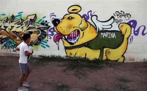 Murale In Onore Di Frida Il Cane Eroe Che Ha Salvato Decine Di Persone