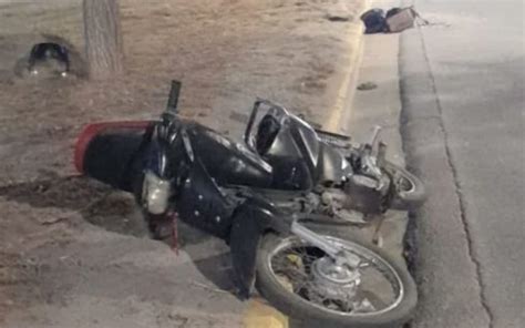 Un Motociclista Esta Grave Al Caer De Su Moto