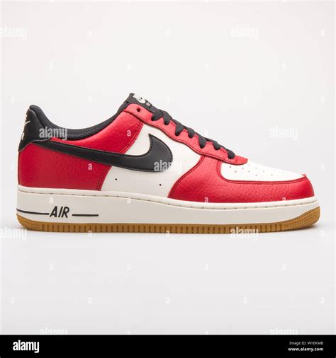 Venta Air Force One Rojos Con Negro En Stock