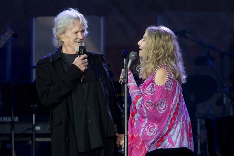 Barbra Streisand and Kris Kristofferson Perform 'Lost Inside of You ...