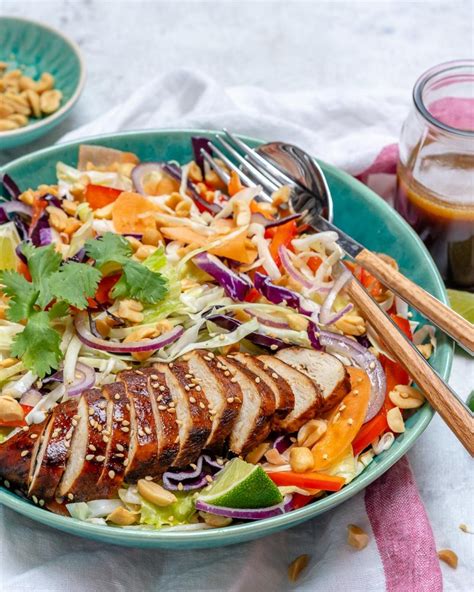 This Clean Eating Chinese Blackened Chicken Salad Is Phenomenal