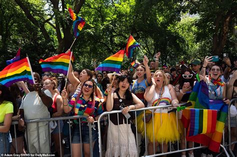 Nyc Pride Revelers Run Screaming After Fireworks Mistaken For Gunfire