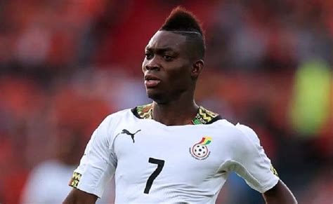 S Isme En Turquie Et En Syrie Le Footballeur Christian Atsu Est Port