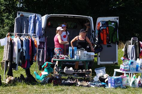 Pchli targ czyli wyprzedaż garażowa w podbydgoskich Przyłękach