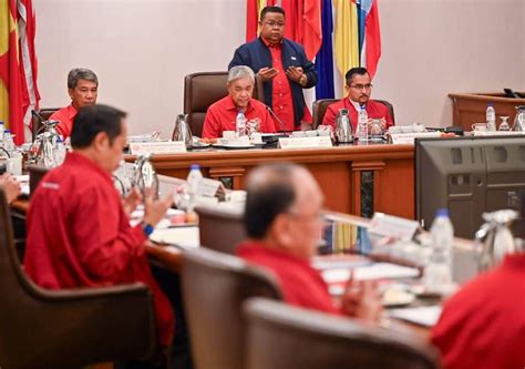 Umno Perkukuh Pertahan Kerajaan Perpaduan Selak Selak