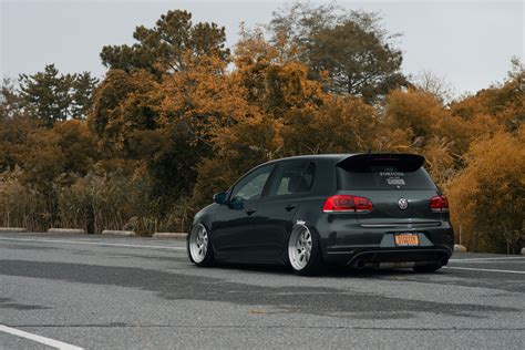 Fully Custom Vw Golf Mk5 Fitted With Large Rotiform Custom Wheels — Gallery