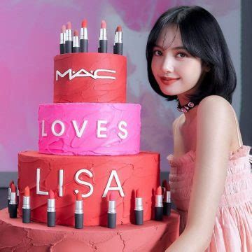 Lisa (BLACKPINK) has received great attention with her birthday photo ...