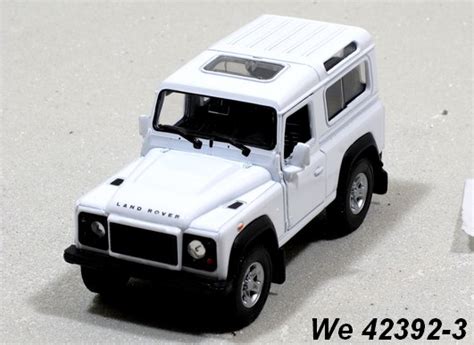 Welly Land Rover Defender White Code Welly Modely