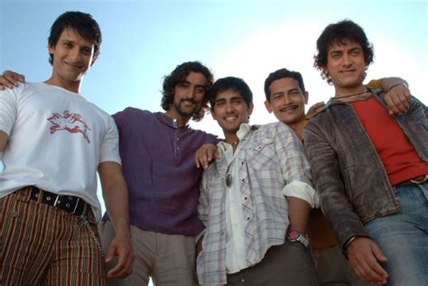 Rang De Basanti : Cast, Crew, Movie Review, Release Date, Teaser, Trailer - Filmy Focus