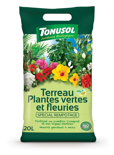 Terreau plantes vertes et fleuries 20L Bricomarché