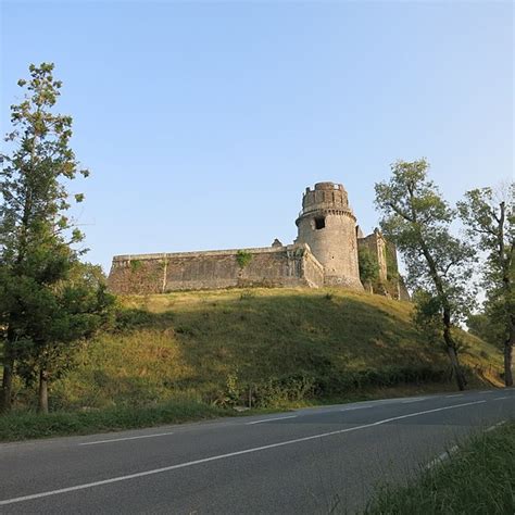 Château de Bidache à Bidache PA00084358 Monumentum