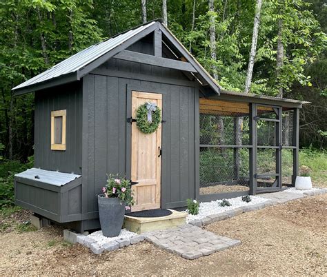 How To Paint An Outdoor Building Our Chicken Coop Beneath My Heart