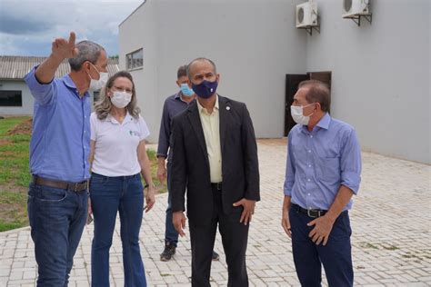 Reitor visita áreas para instalação da UFMT em Lucas do Rio Verde e