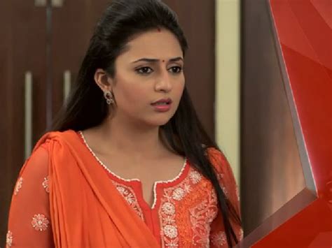 Divyanka Tripathi Not In Yeh Hai Mohabbatein Post Leap | Yeh Hai Mohabbatein Divyanka Tripathi ...