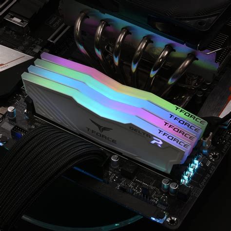 TEAMGROUP T Force Delta RGB DDR4 16GB 2x8GB 3000MHz PC4 24000 CL16