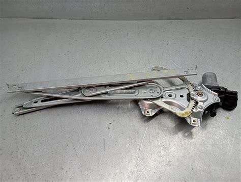 Front Right Electric Window Mechanism TOYOTA YARIS 857100D100