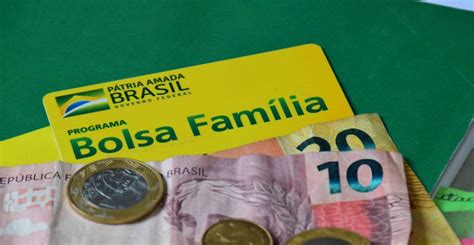 Empr Stimo Para Benefici Rio Do Bolsa Fam Lia Simula O Regras E