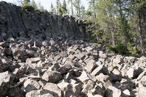 Sheepeater Cliff In Yellowstone National Park Sheepeater C Flickr