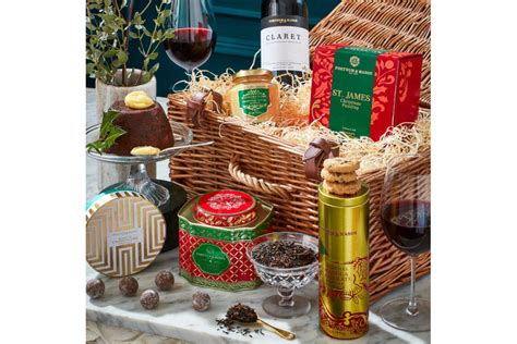 The Best Fortnum Mason Christmas Hampers For C Th