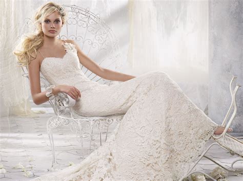 Mary Me Bridal Blog Alvina Valenta Trunk Show June