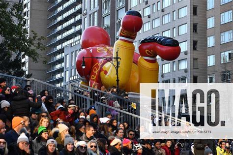 Ny The 96th Annual Macys Thanksgiving Day Parade The Ronald Mcdonald