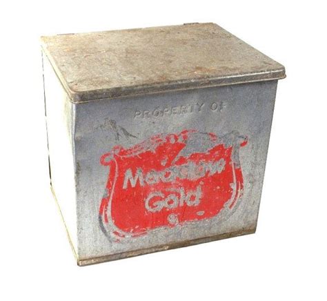 Vintage Meadow Gold Milk Company Insulated Galvanized Metal Milk Delivery Porch Box Cooler