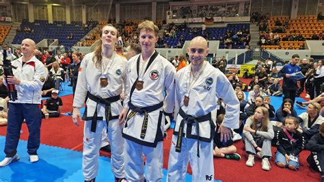 Medale Mistrzostw Wiata Taekwondo Dla Zawodnik W Tsd Pionki Nad