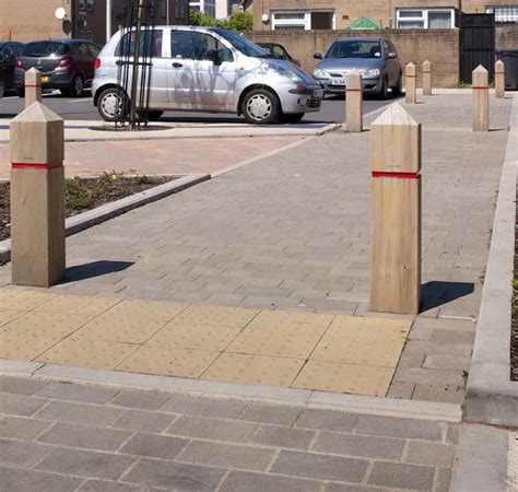 Square Timber Bollard With Pyramid Top Rhino Security