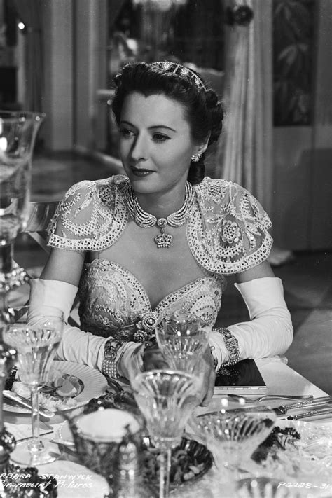 Barbara Stanwyck In The Lady Eve 1941 Edith Head The Cut