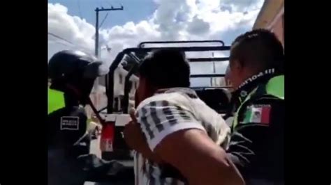 Difunden Presunto Abuso De Autoridad Por Policías Al Detener A Un