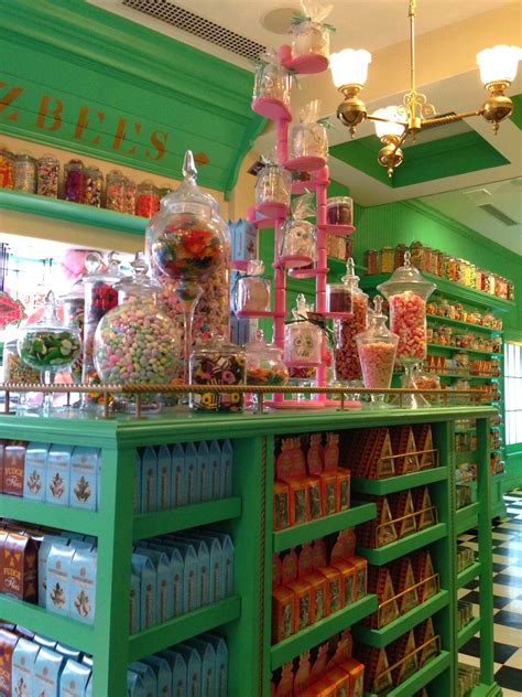 A Crafty Chick: Hogsmeade: Honeydukes