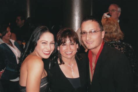 Jennifer Pena Y Obie Bermudez