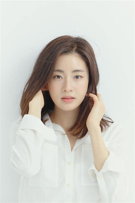 인터뷰③ 강소라 남편 작품 얘기 안 해나도 남편과 달라 부족함 채우려 만나