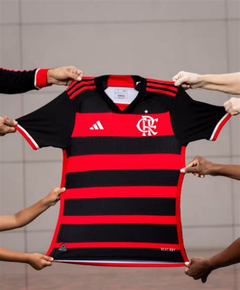 Flamengo Acerta Patroc Nio Para Mei O E Uniforme Passa A Valer Mais De